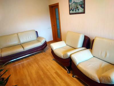 квартира за адресою Дубровицька вул., 10