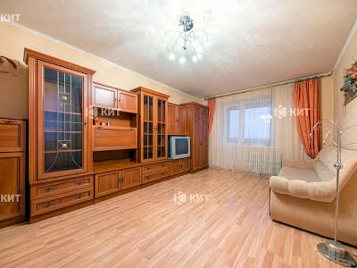 квартира за адресою Каденюка вул., 26б