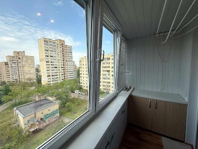 квартира по адресу Героев Днепра ул., 32а