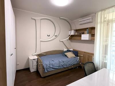 квартира за адресою Регенераторна вул., 4 к1