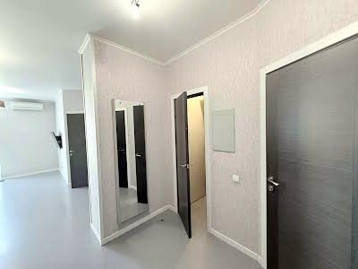 квартира за адресою Київ, Регенераторна вул., 4