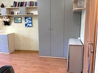 квартира за адресою Верховної Ради бульв., 26-А
