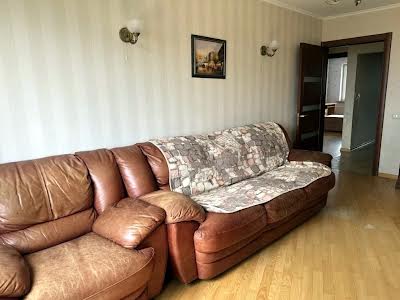 квартира по адресу Героев Днепра ул., 38-Е