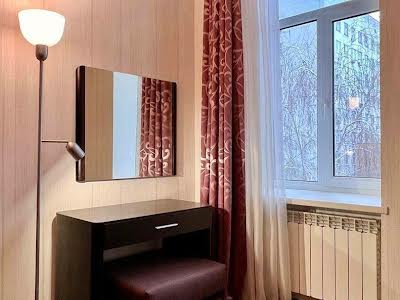 квартира за адресою Назарівська вул. (Вєтрова), 15