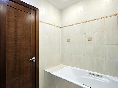 квартира за адресою Панаса Мирного вул., 8
