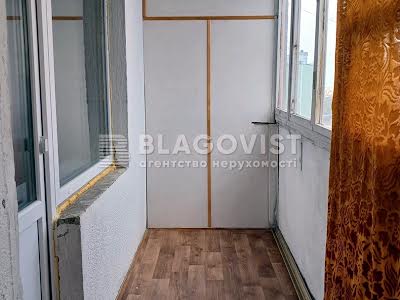квартира по адресу Червоной Калины просп. (Владимира Маяковского), 93-А