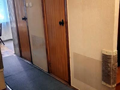 квартира за адресою Київ, Академіка Заболотного вул., 102