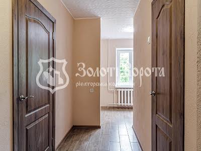 квартира по адресу Новоукраинская ул., 1/3