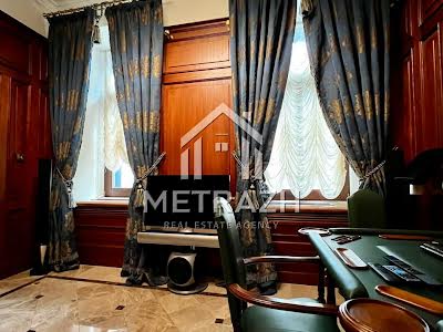 комерційна за адресою Київ, Володимирська вул., 49-А