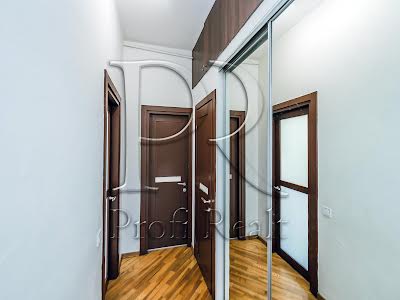 квартира по адресу Евгения Коновальца ул. (Щорса), 18