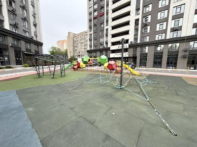 квартира за адресою Київ, Любомира Гузара просп. (Космонавта Комарова), 15