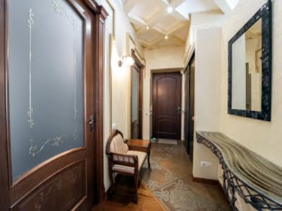 квартира за адресою Шота Руставелі вул., 8