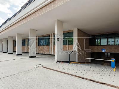 комерційна за адресою Васильківська вул., 37