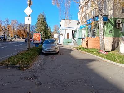 квартира за адресою вул. Небесної Сотні, 24