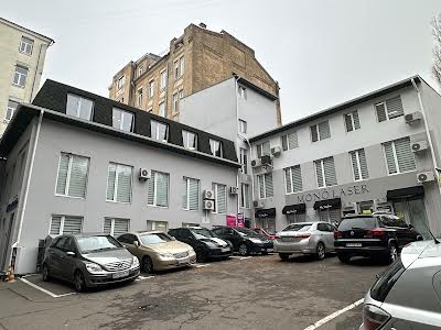 коммерческая по адресу Пушкінська, 20