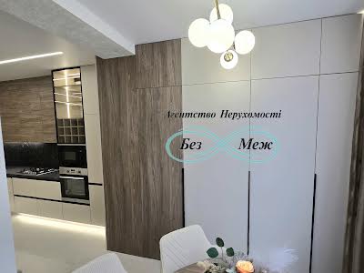 квартира по адресу с. Софиевская борщаговка, Мартинова, 28