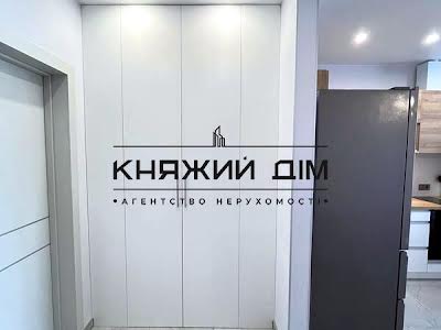 квартира за адресою Дніпровська набережна вул., 17В