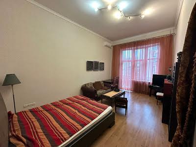 квартира за адресою Шовковична вул., 16-Б