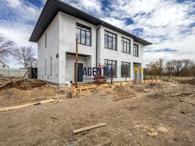 будинок за адресою с. Білогородка, Лисенка