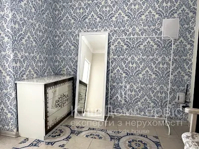 квартира за адресою Драгоманова вул., 2-Б