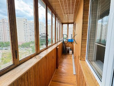 квартира за адресою Лариси Руденко вул., 15/14