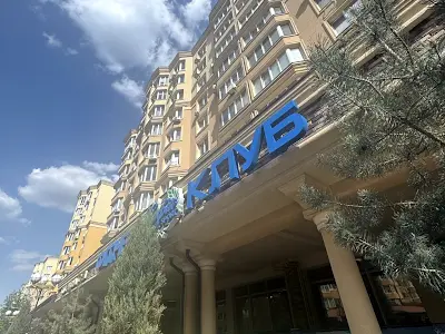 квартира за адресою Братська вул., 12
