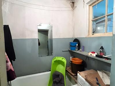 квартира по адресу Строителей ул., 27