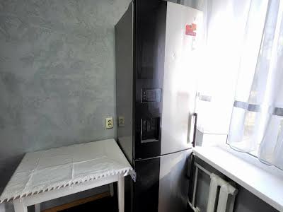 квартира за адресою Леся Курбаса просп., 18