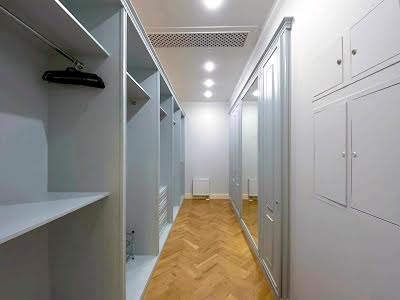 квартира за адресою Івана Козловського пров., 4