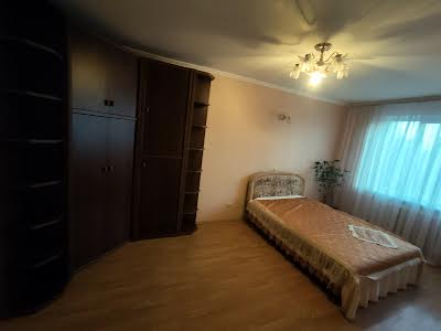 квартира за адресою Леся Курбаса просп., 13