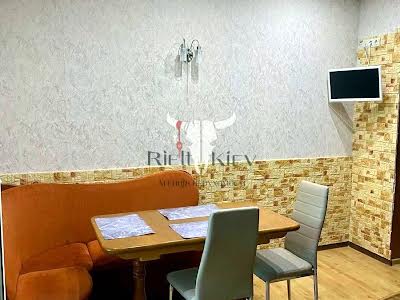 квартира за адресою Драгоманова вул., 31б