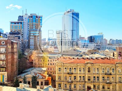 квартира по адресу Круглоуниверситетская ул., 3-5