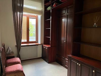 квартира по адресу Лисенка ул., 8