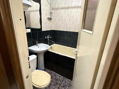 квартира за адресою Авіаконструктора Антонова вул., 12