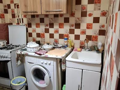 кімната за адресою Романа Шухевича просп. (Генерала Ватутіна), 30а