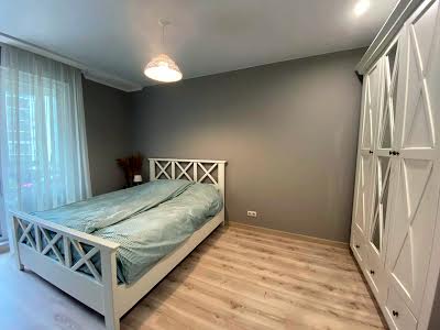 квартира за адресою Київ, Практична вул., 3