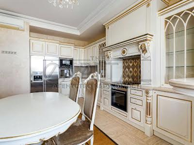 квартира за адресою Старонаводницька вул., 6-Б