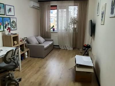 квартира за адресою с. Софіївська борщагівка, Миру вул., 36