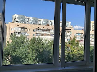 квартира за адресою Деміївська вул., 37