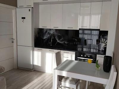 квартира за адресою Салютна вул., 2
