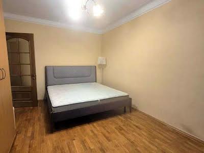 квартира за адресою Білоруська вул., 15б