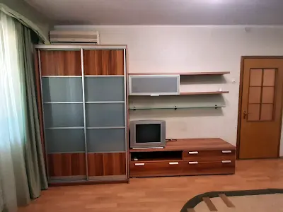 квартира за адресою Лариси Руденко вул., 21