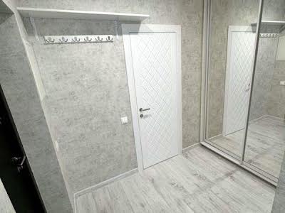 квартира за адресою Дніпровська набережна вул., 18-Б