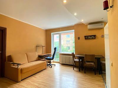 квартира за адресою Уманська вул., 31к1