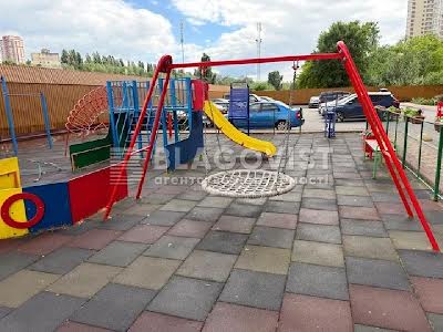 квартира за адресою Польова вул., 73