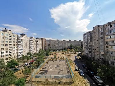 квартира за адресою Київ, Прирічна вул., 19