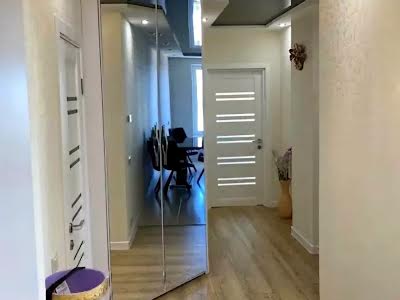 квартира за адресою Гвардейцев Широнинцев, 70
