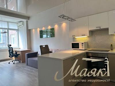 квартира за адресою Жилянська вул., 118