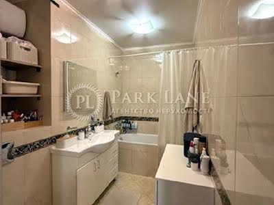 квартира за адресою Регенераторна вул., 4 к1-9