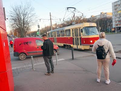 коммерческая по адресу Героев Труда ул., 15